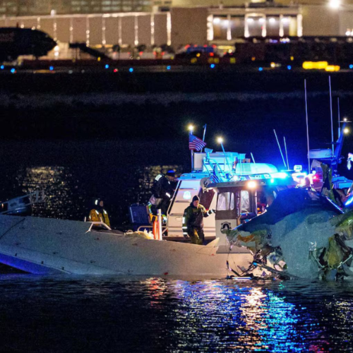 Tragédia Aérea em Washington: Colisão Entre Avião e Helicóptero Deixa Vítimas