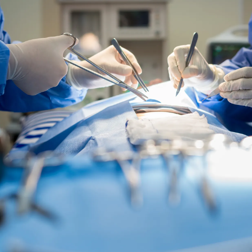 As autoridades estão investigando se o profissional agiu com negligência, assumindo o risco de causar danos significativos às suas pacientes.Imagem ilustrativa
