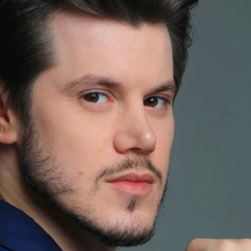 Danilo Bravo: Conheça as Técnicas e o  Sucesso do Médico Estético que Brilha  no IMCAS Paris 2025